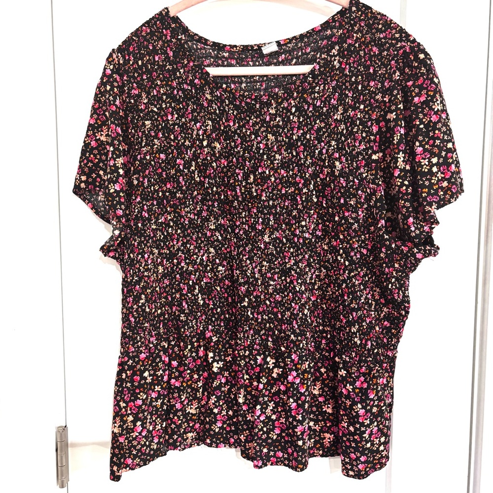 Old Navy Black and Pink Floral Blouse XXL